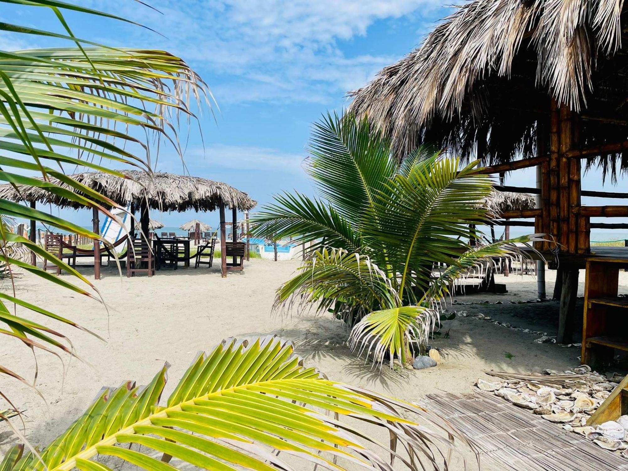 Un Dia Boutique Resort Playas Exterior photo
